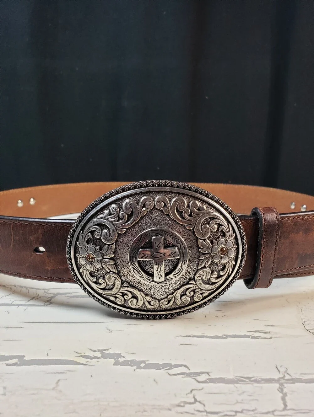 Ariat Cross Medallion Belt w/Cross Concho Buckle style A1512202 - Women's size M